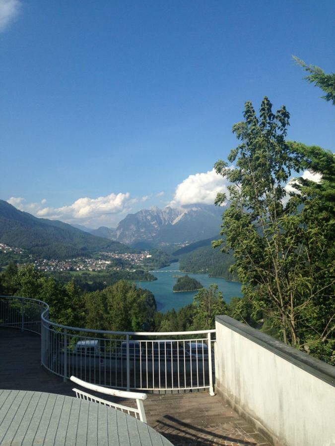 La Casa Di Monte Ricco Apartment Pieve di Cadore Luaran gambar